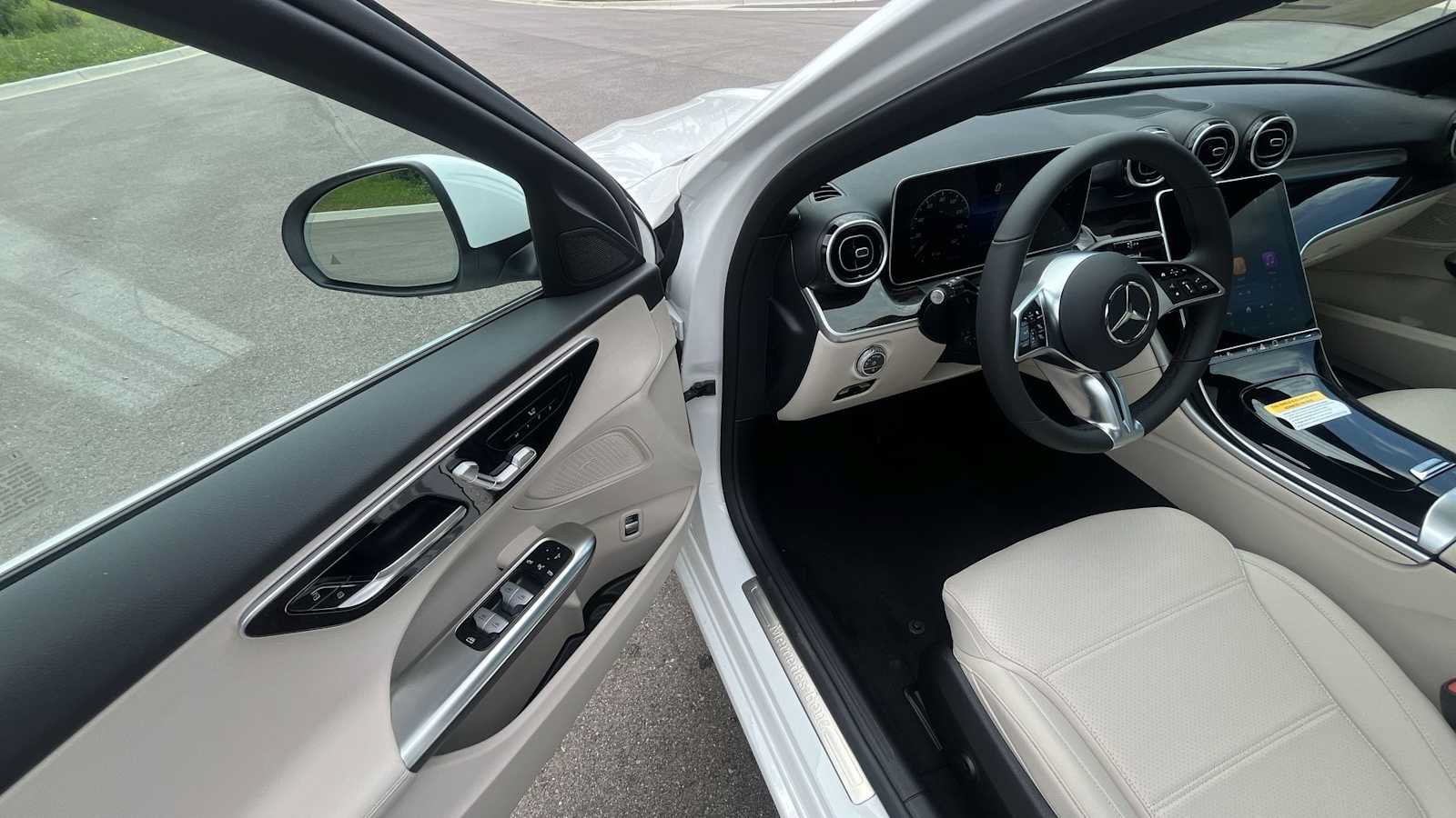 Used 2026 Mercedes-Benz C 300 4MATIC Sedan image 15