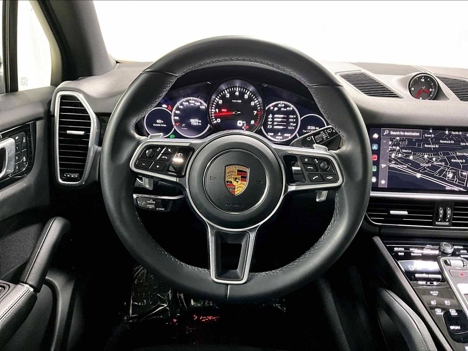 Used 2022 Porsche Cayenne image 18