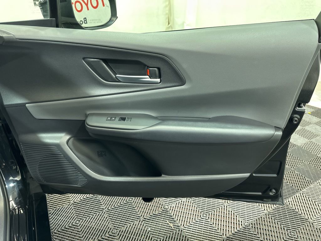 Used 2025 Toyota Prius Limited image 12