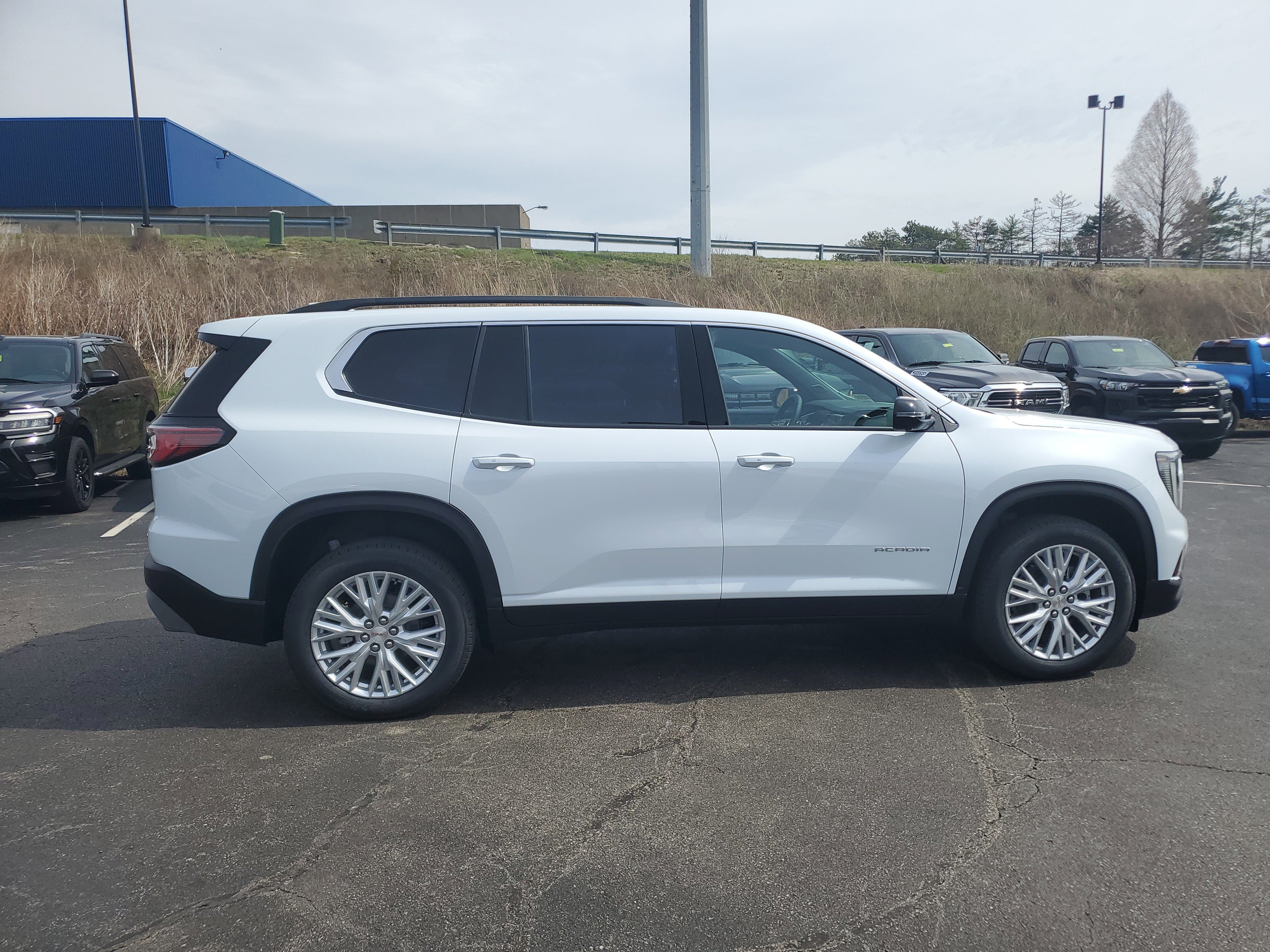 New 2026 GMC Acadia Elevation w/ Elevation Premium Package image 3