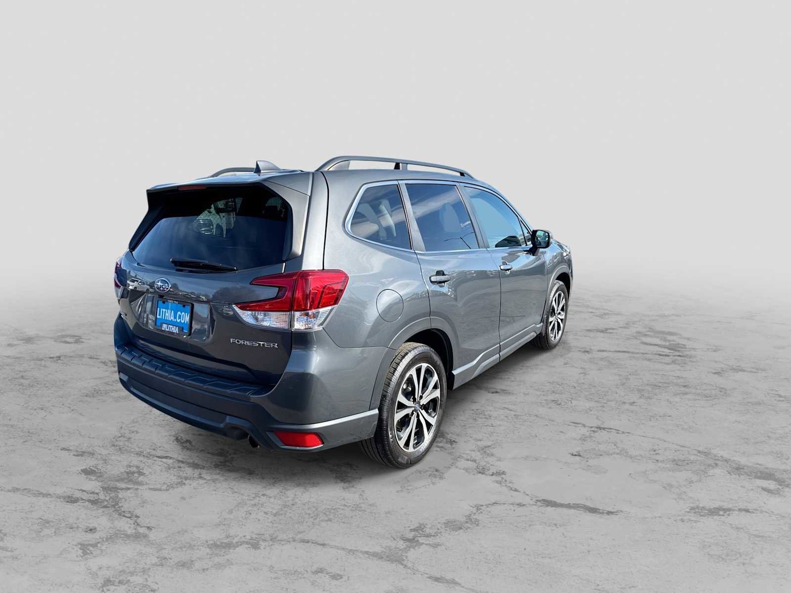 Used 2020 Subaru Forester Limited image 8