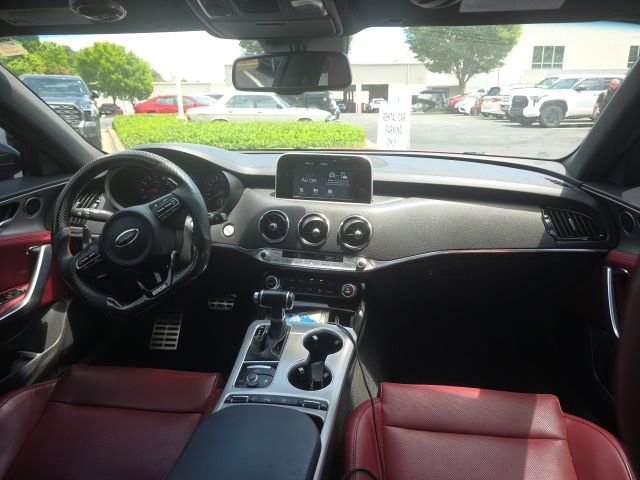 Used 2018 Kia Stinger GT RWD image 12