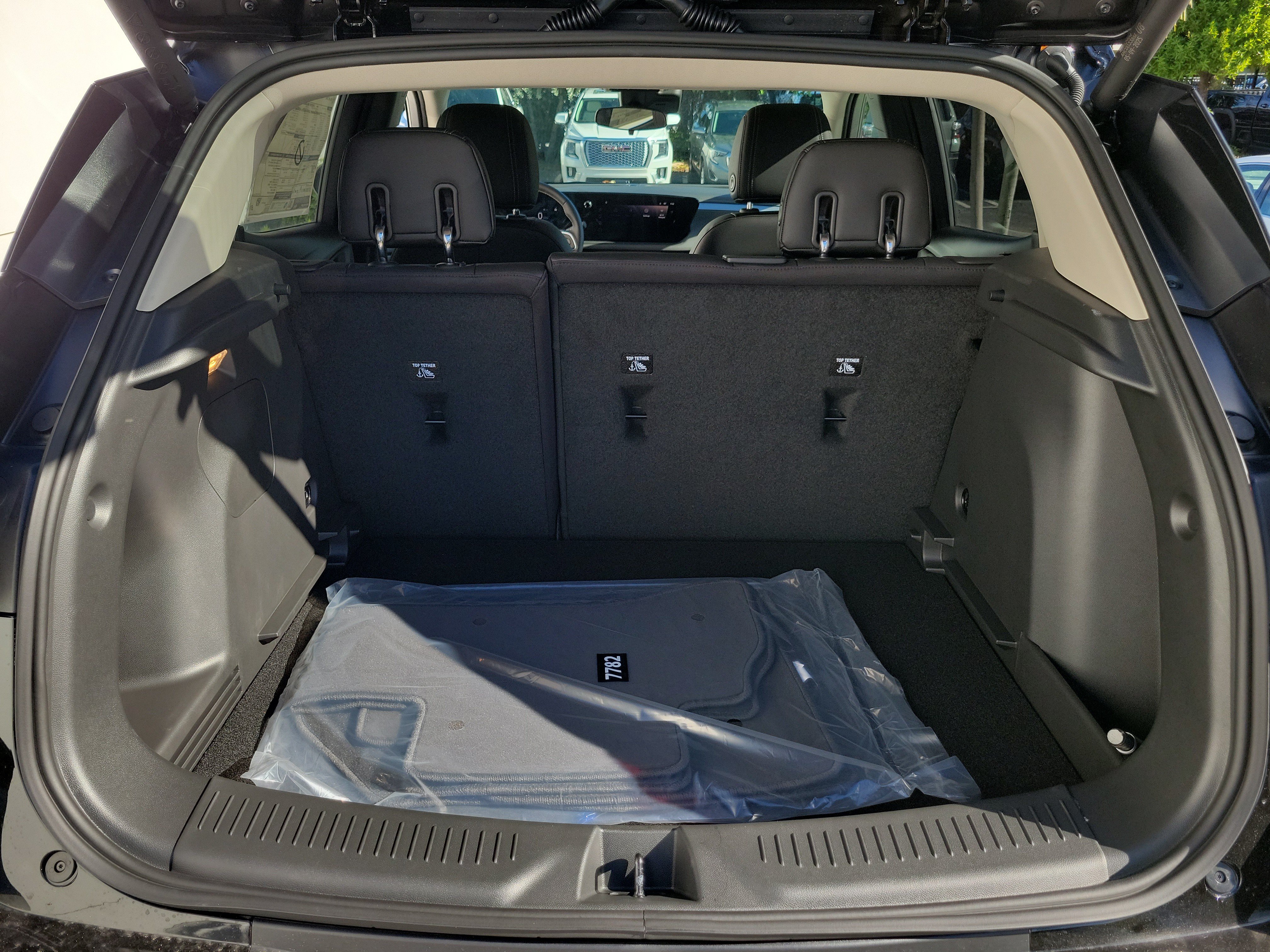 New 2026 Buick Encore GX Preferred w/ Comfort Package FWD image 8