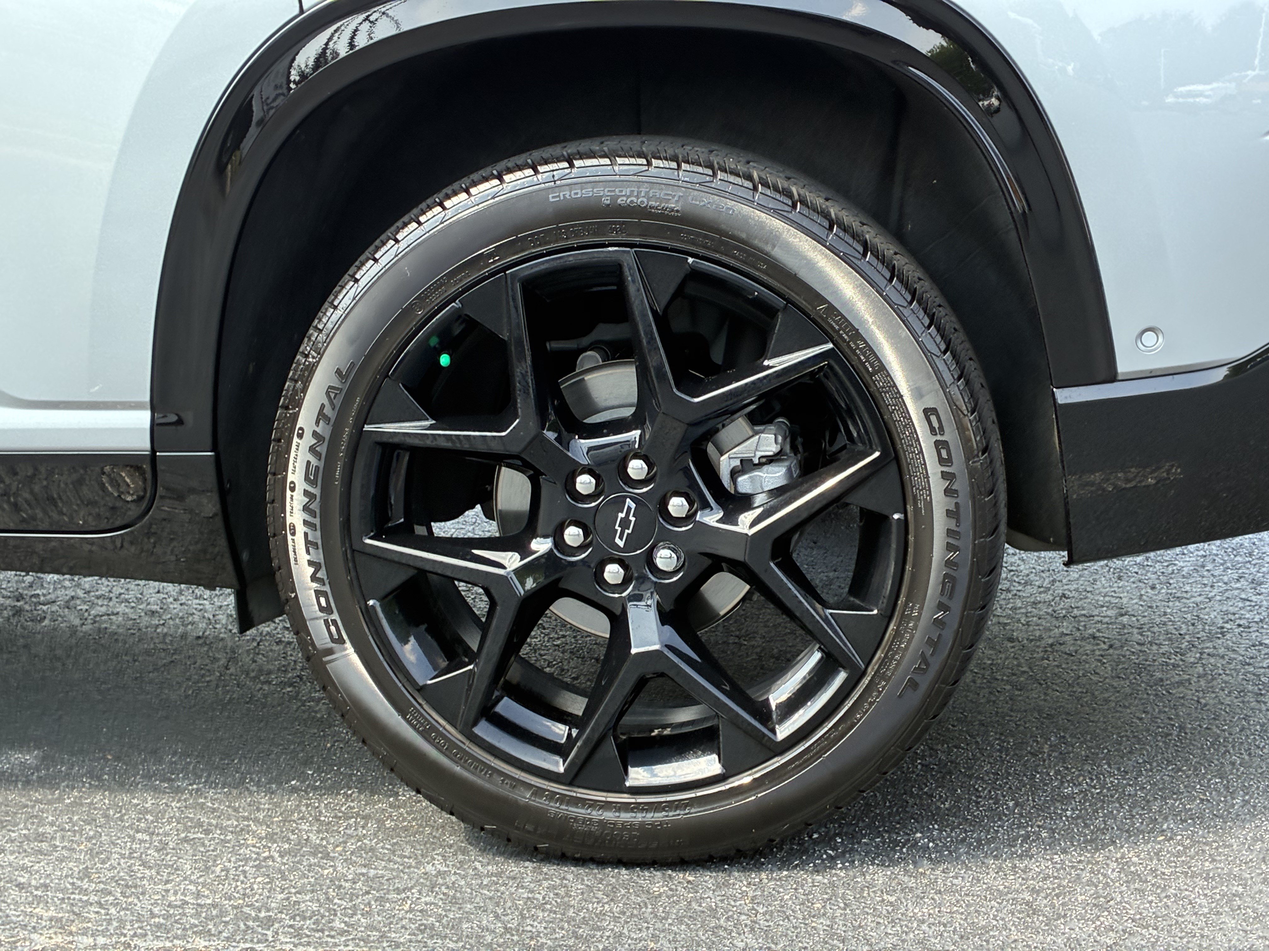 Used 2024 Chevrolet Traverse RS FWD image 10