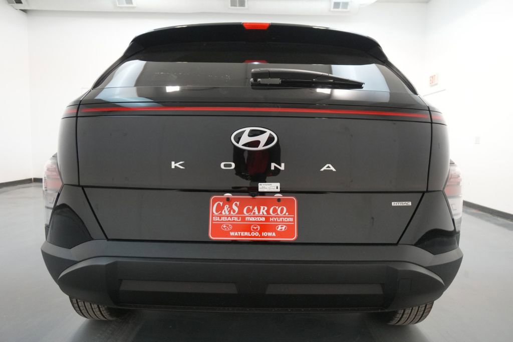 New 2025 Hyundai Kona SEL image 17