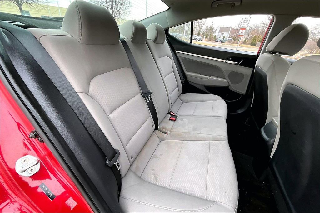 Used 2020 Hyundai Elantra SEL FWD image 29