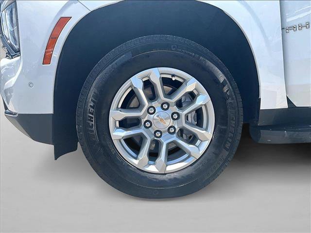 Used 2025 Chevrolet Tahoe LT RWD image 10