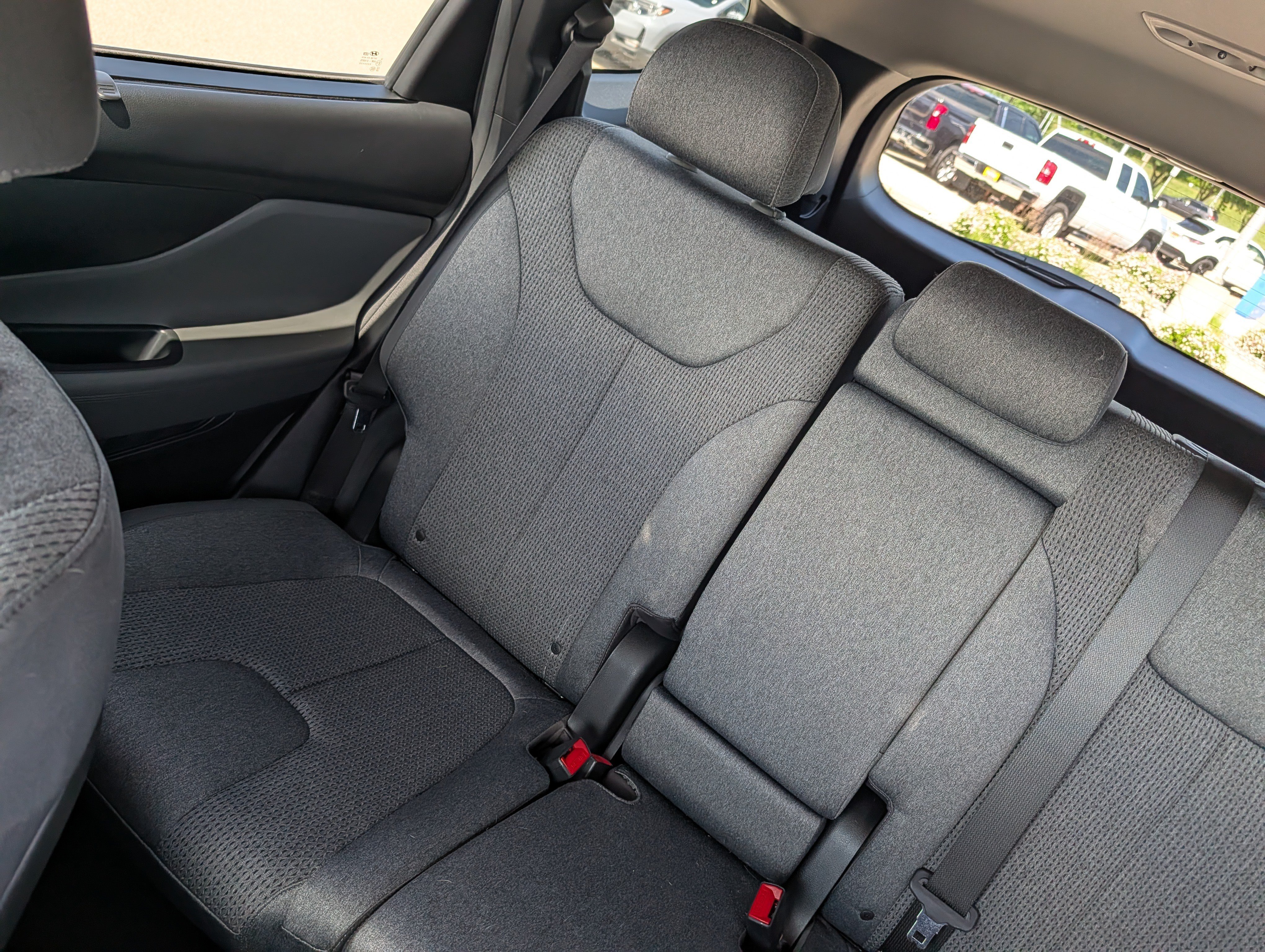 Used 2022 Hyundai Santa Fe SEL w/ Convenience Package AWD/4WD image 12