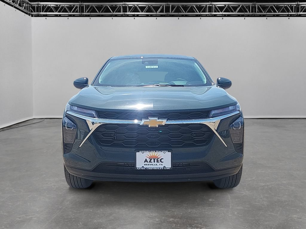 New 2026 Chevrolet Trax LS w/ LS Convenience Package FWD image 2