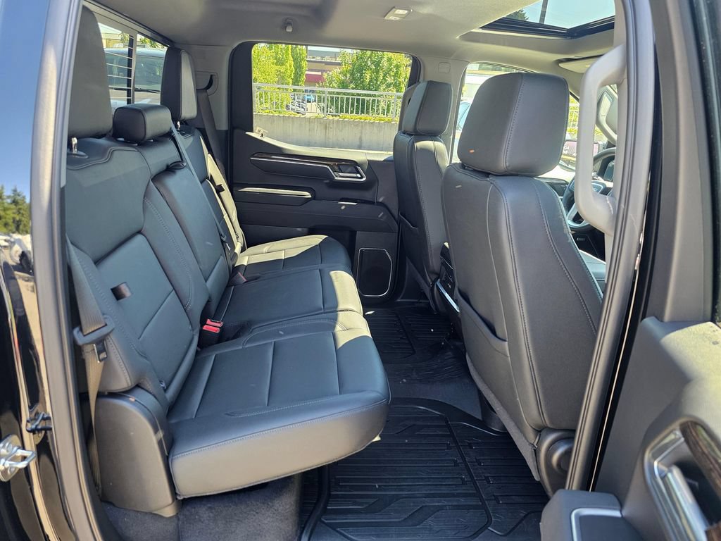 Used 2026 GMC Sierra 1500 Elevation w/ Elevation Premium Package AWD/4WD image 12