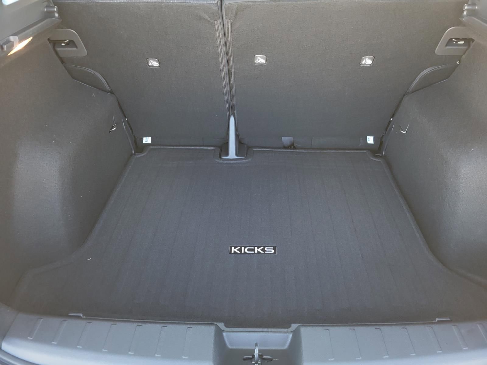 New 2026 Nissan Kicks S image 14