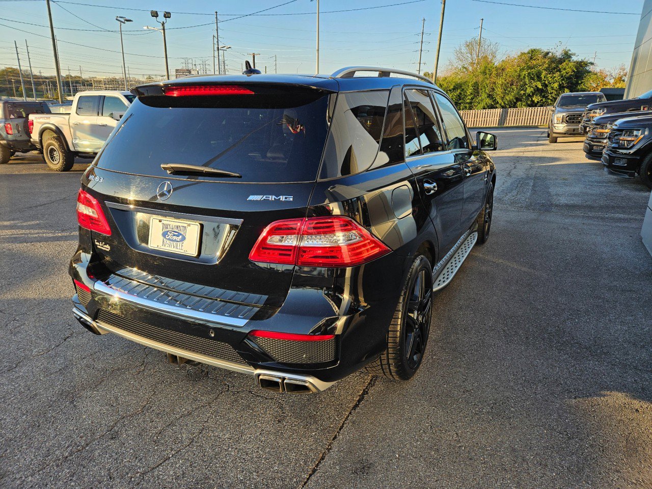 Used 2013 Mercedes-Benz ML 63 AMG 4MATIC image 6