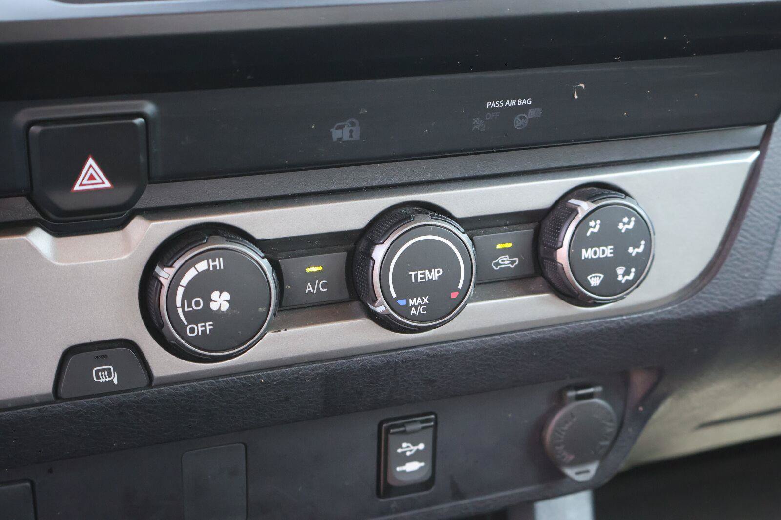 Used 2019 Toyota Tacoma SR w/ SR Convenience Package RWD image 23