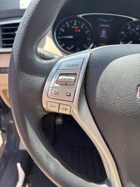 Used 2016 Nissan Rogue S FWD image 21