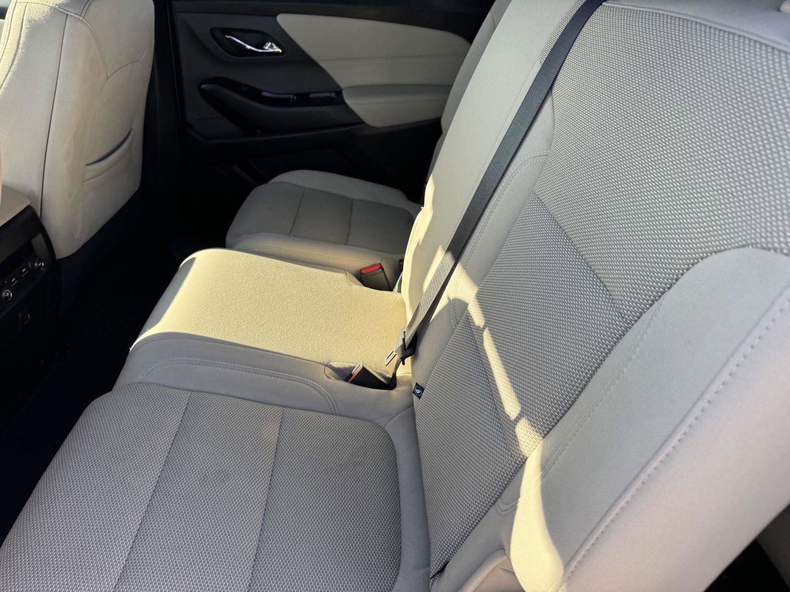 Used 2023 Chevrolet Traverse LS w/ Safety Package image 10