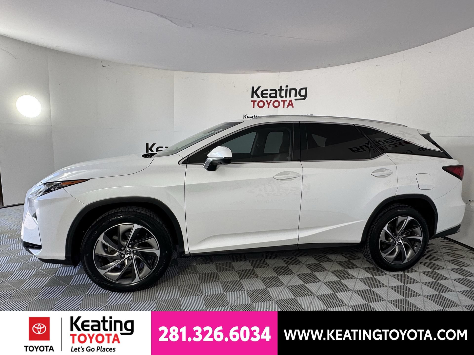 Used 2018 Lexus RX 350L Luxury w/ Accessory Package FWD image 8
