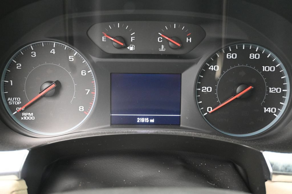 Used 2023 Chevrolet Traverse LS FWD image 11