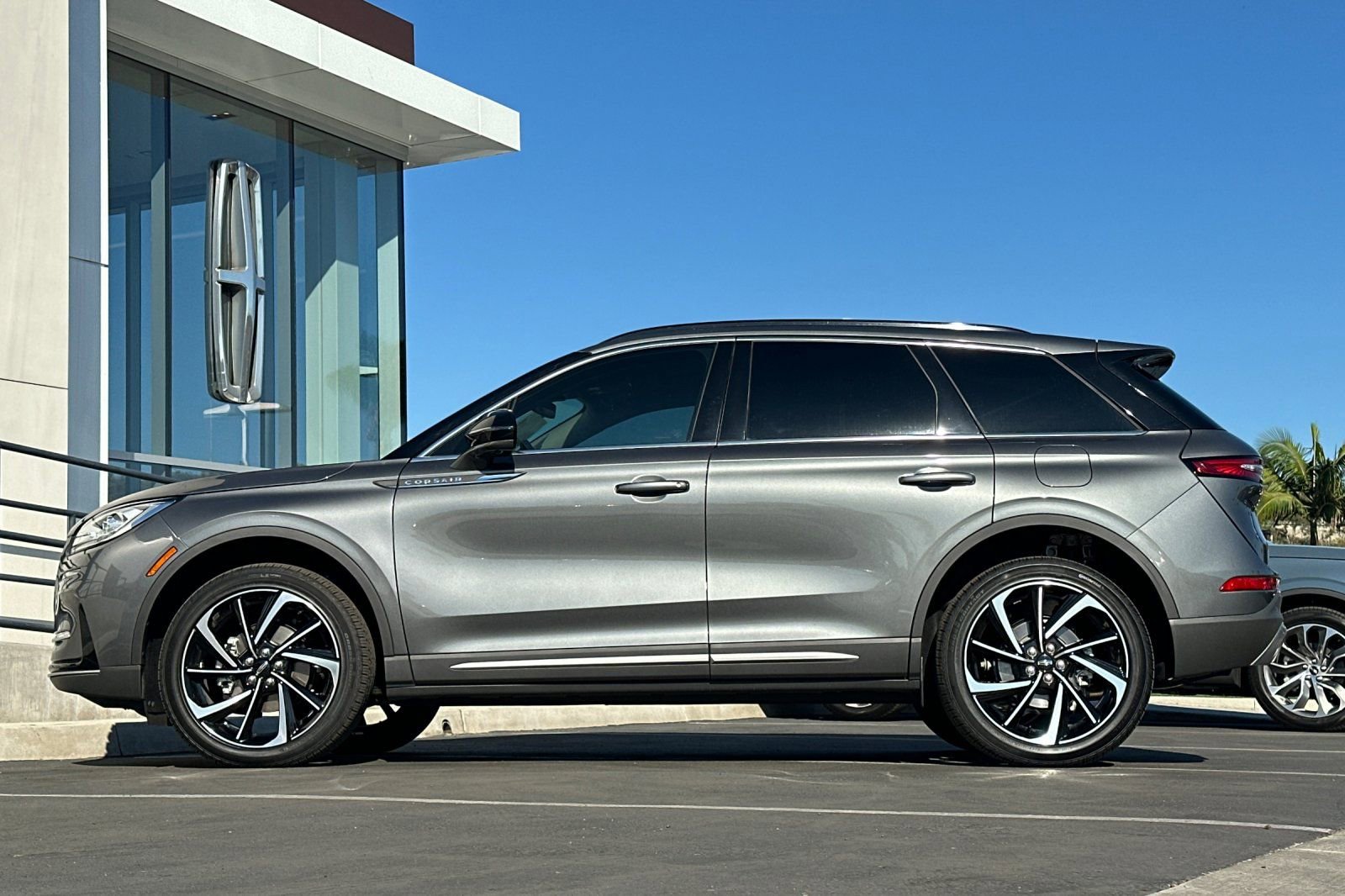 New 2025 Lincoln Corsair Reserve image 6