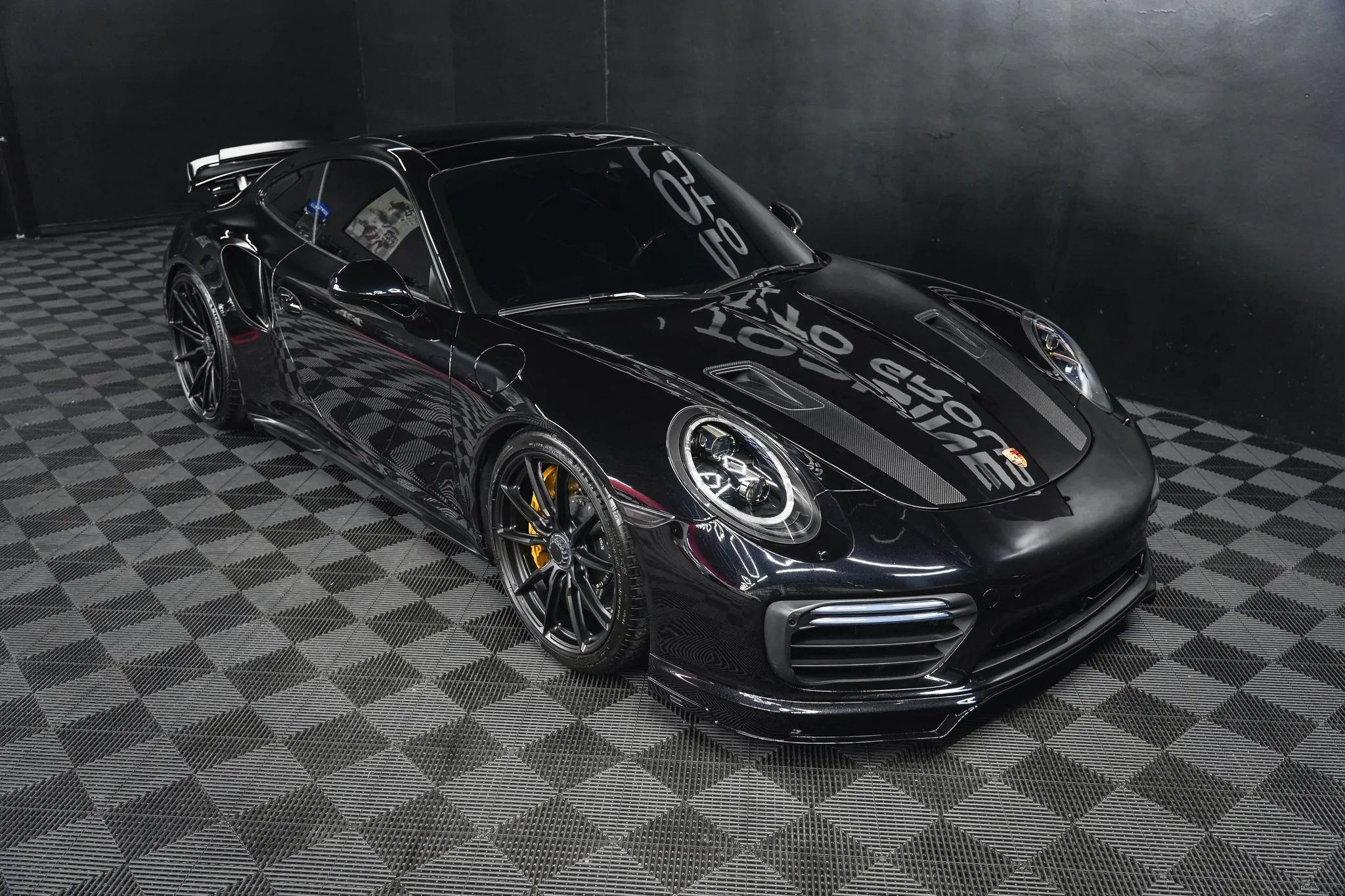Used 2015 Porsche 911 Turbo S AWD/4WD image 20