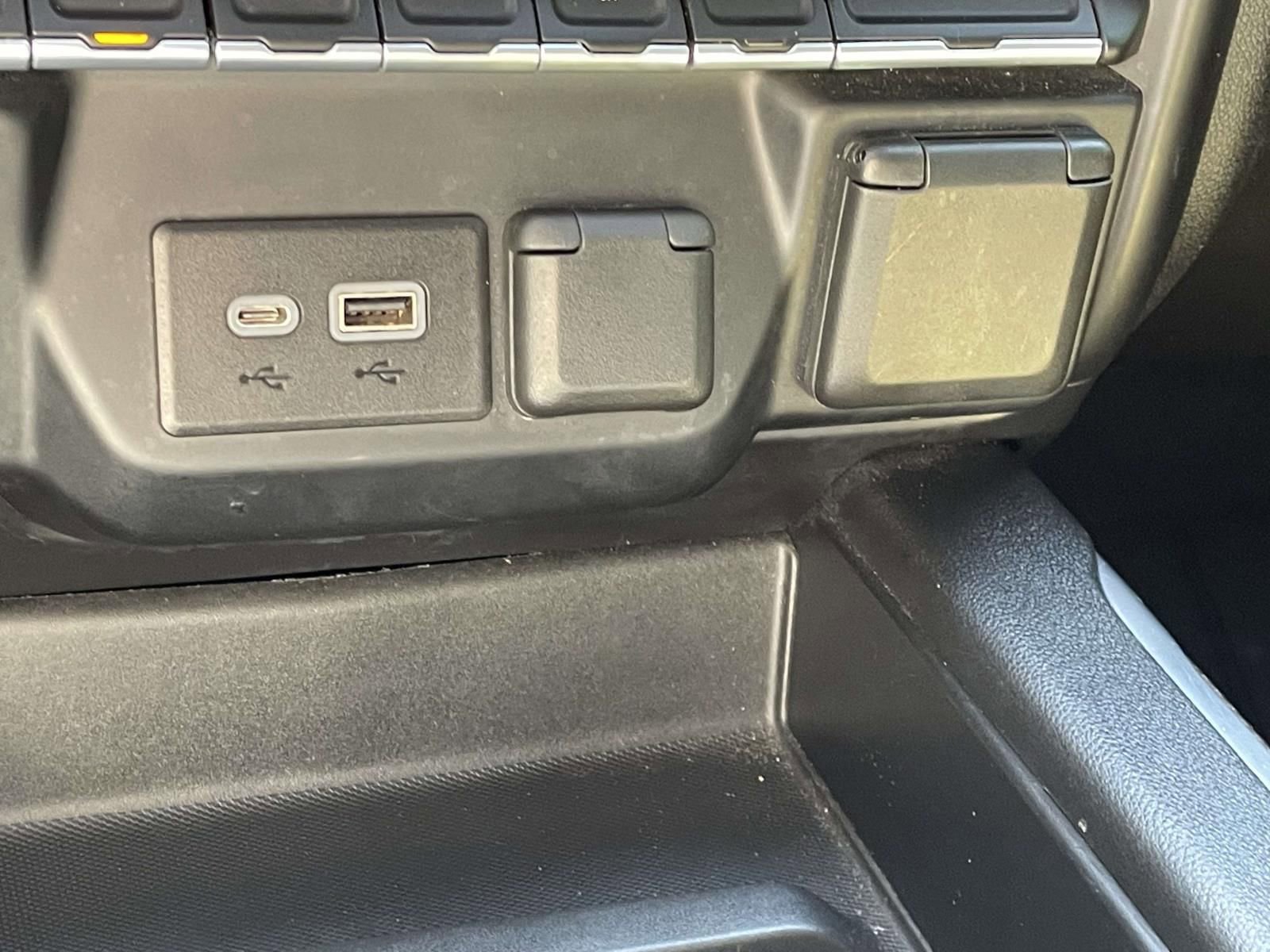 Used 2019 Chevrolet Silverado 1500 LT Trail Boss AWD/4WD image 23
