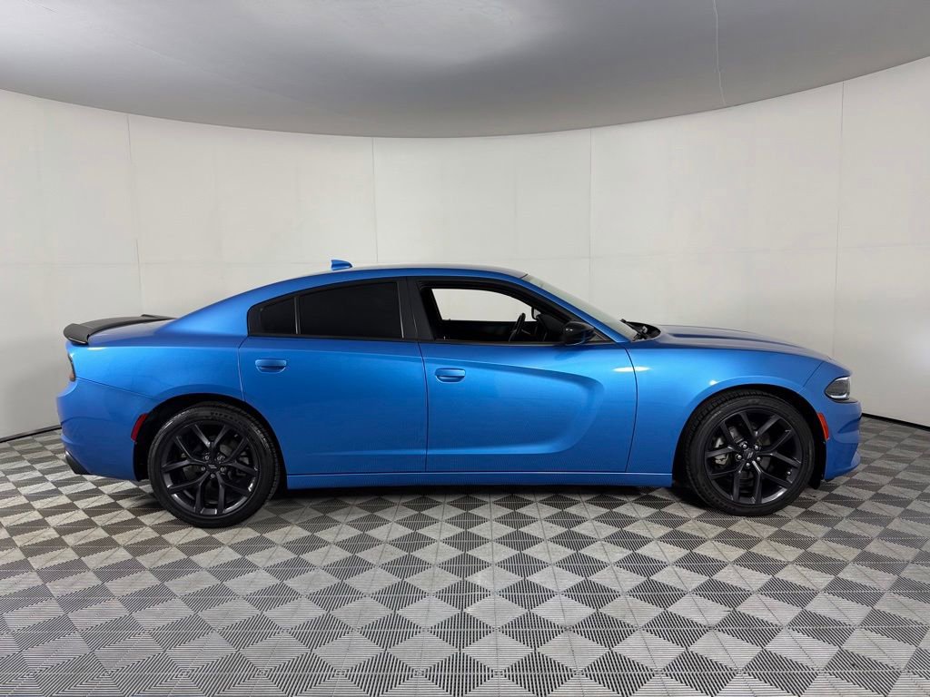 Used 2023 Dodge Charger SXT w/ Blacktop Package RWD image 3