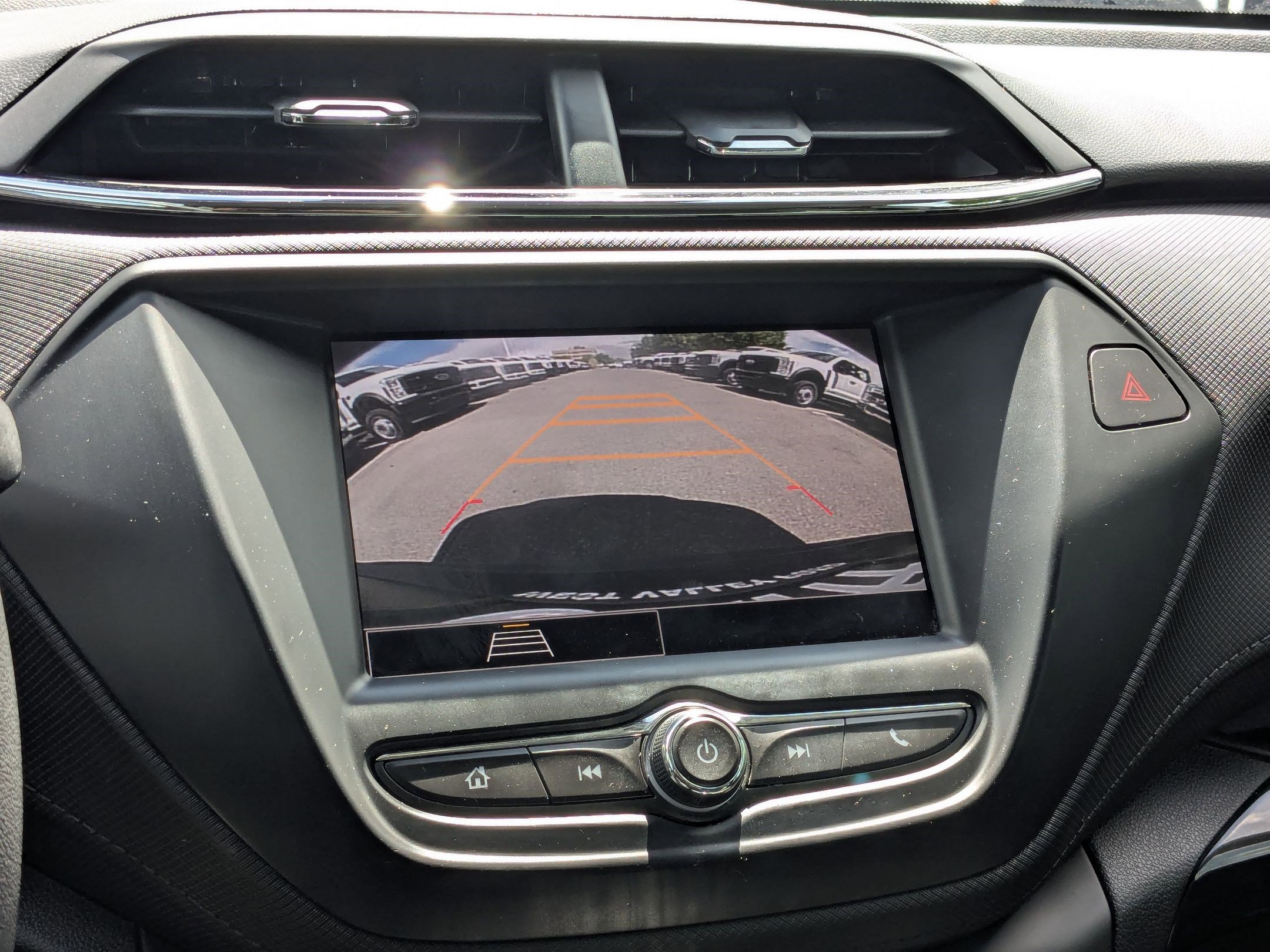 Used 2023 Chevrolet TrailBlazer LS FWD image 24