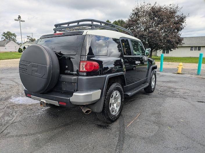 Used 2007 Toyota FJ Cruiser 4WD w/ Upgrade Pkg 2 image 6