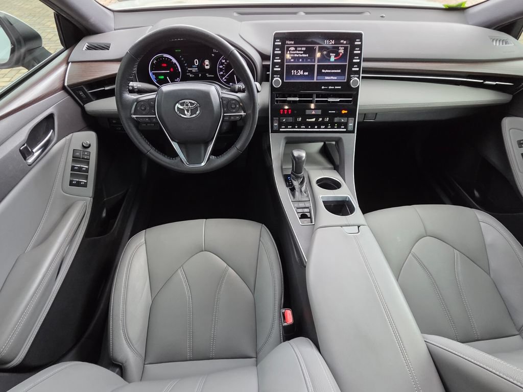 Certified 2021 Toyota Avalon XLE FWD image 6