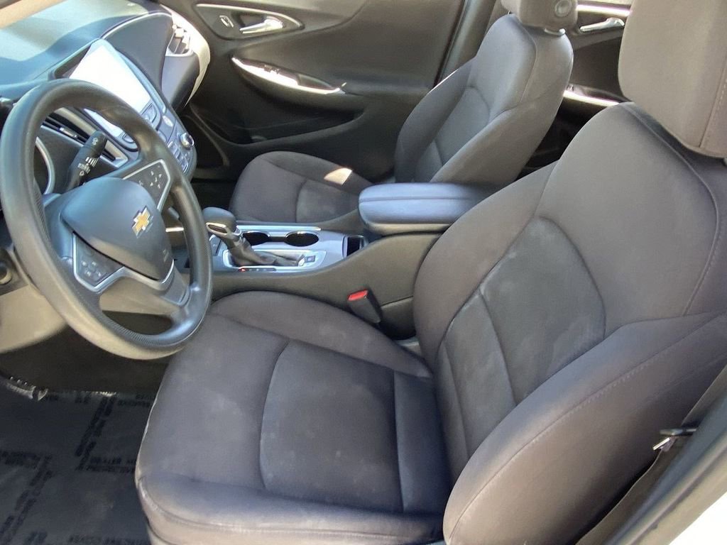 Used 2022 Chevrolet Malibu LT image 19