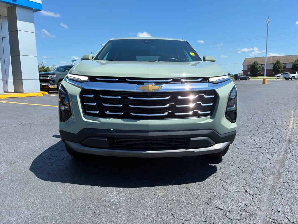 Used 2026 Chevrolet Equinox LT w/ Convenience Package II AWD/4WD image 3
