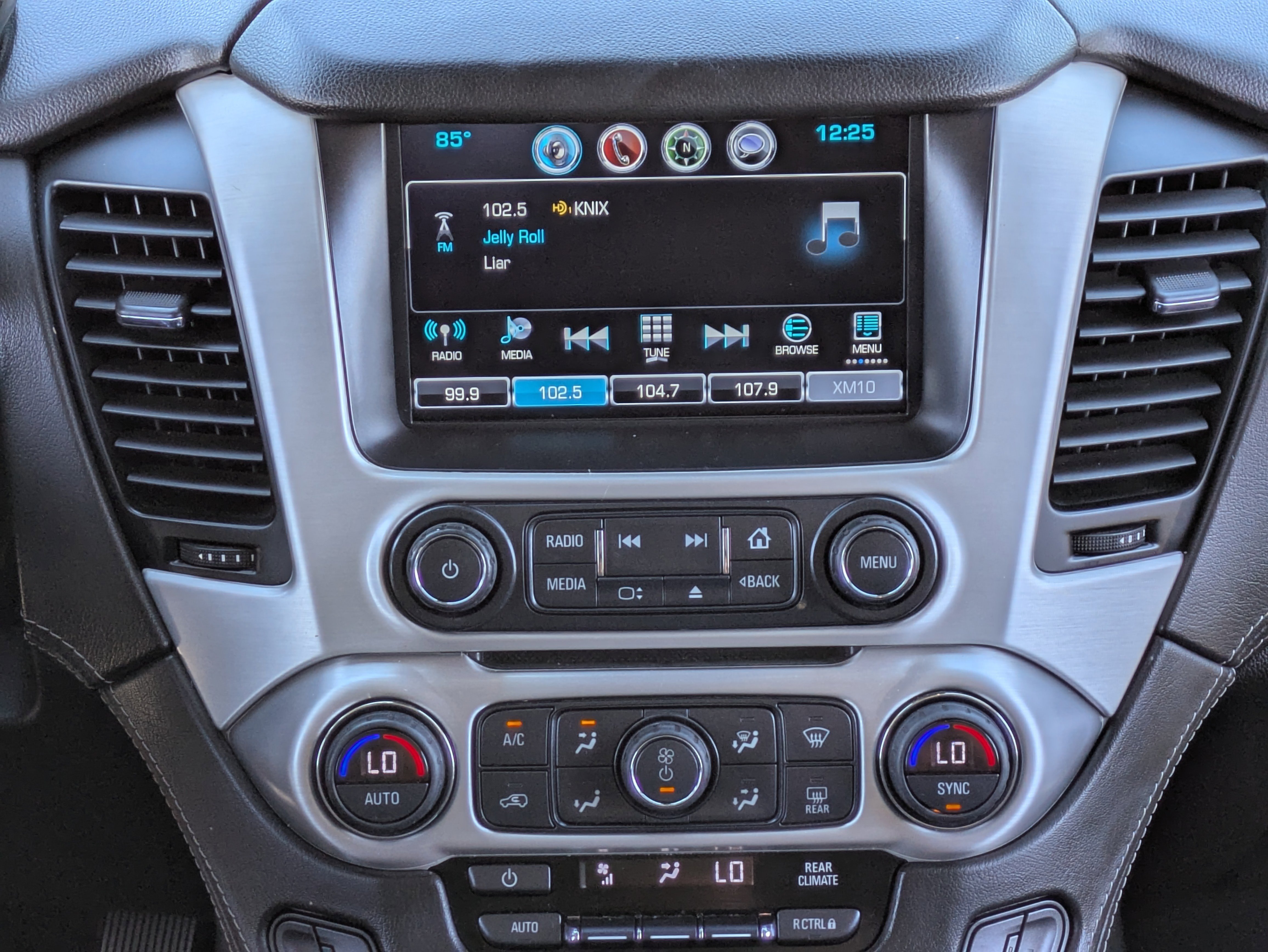 Used 2019 GMC Yukon XL SLT image 20