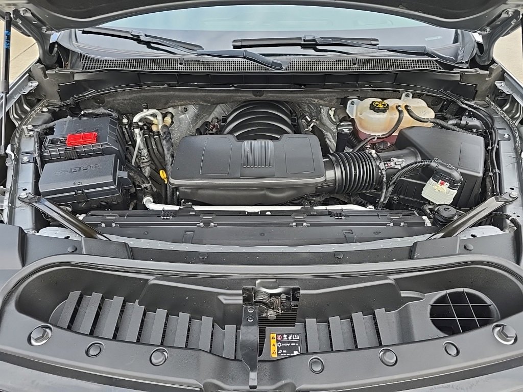 Used 2023 Chevrolet Suburban LT image 34