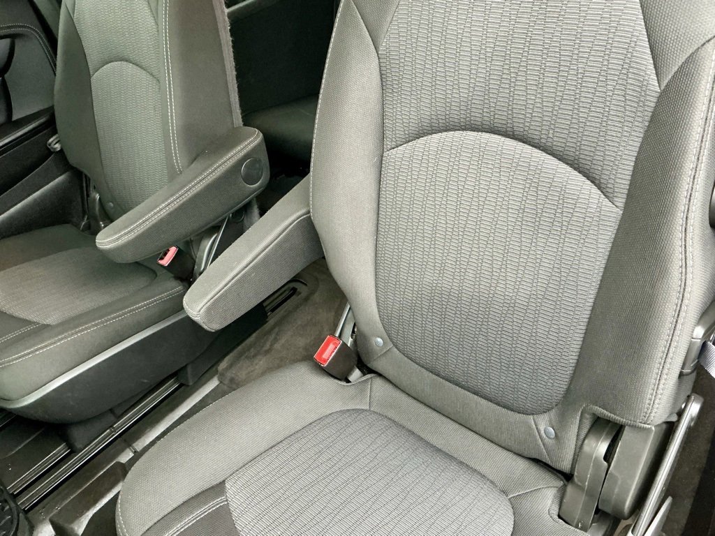 Used 2016 Chevrolet Traverse LT w/ Style and Technology Package image 31