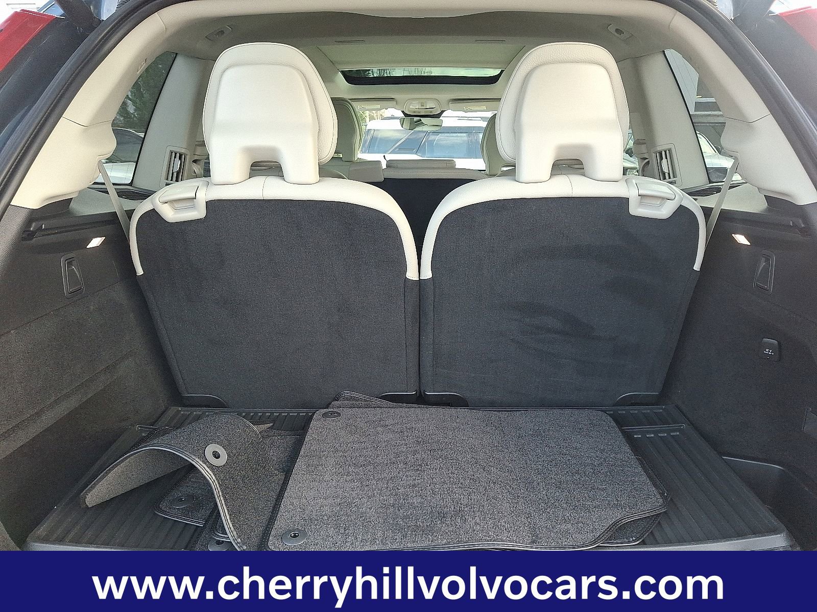 Certified 2023 Volvo XC90 B6 Plus image 29