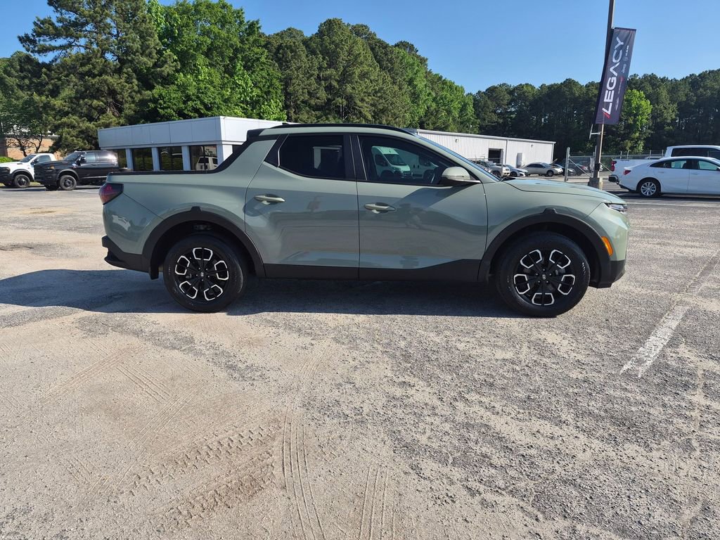 Used 2023 Hyundai Santa Cruz SEL Premium image 2