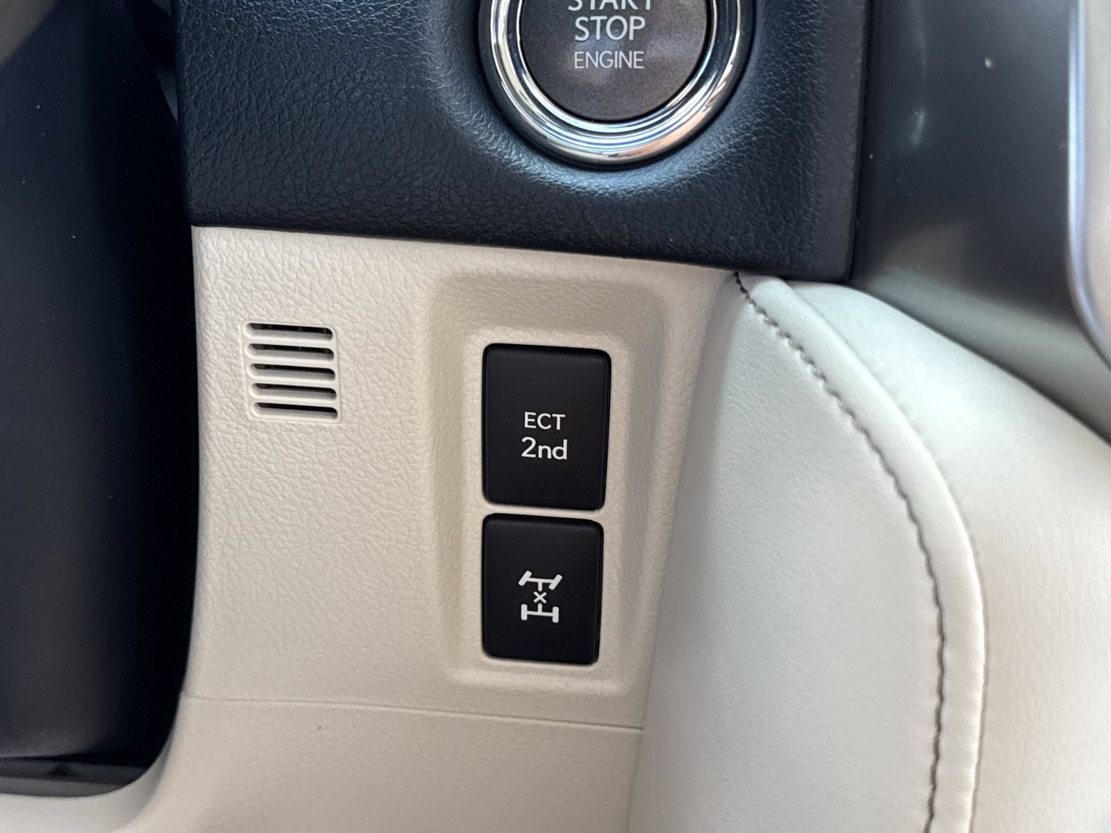 Used 2023 Lexus GX 460 Luxury w/ Sport Design Package AWD/4WD image 19