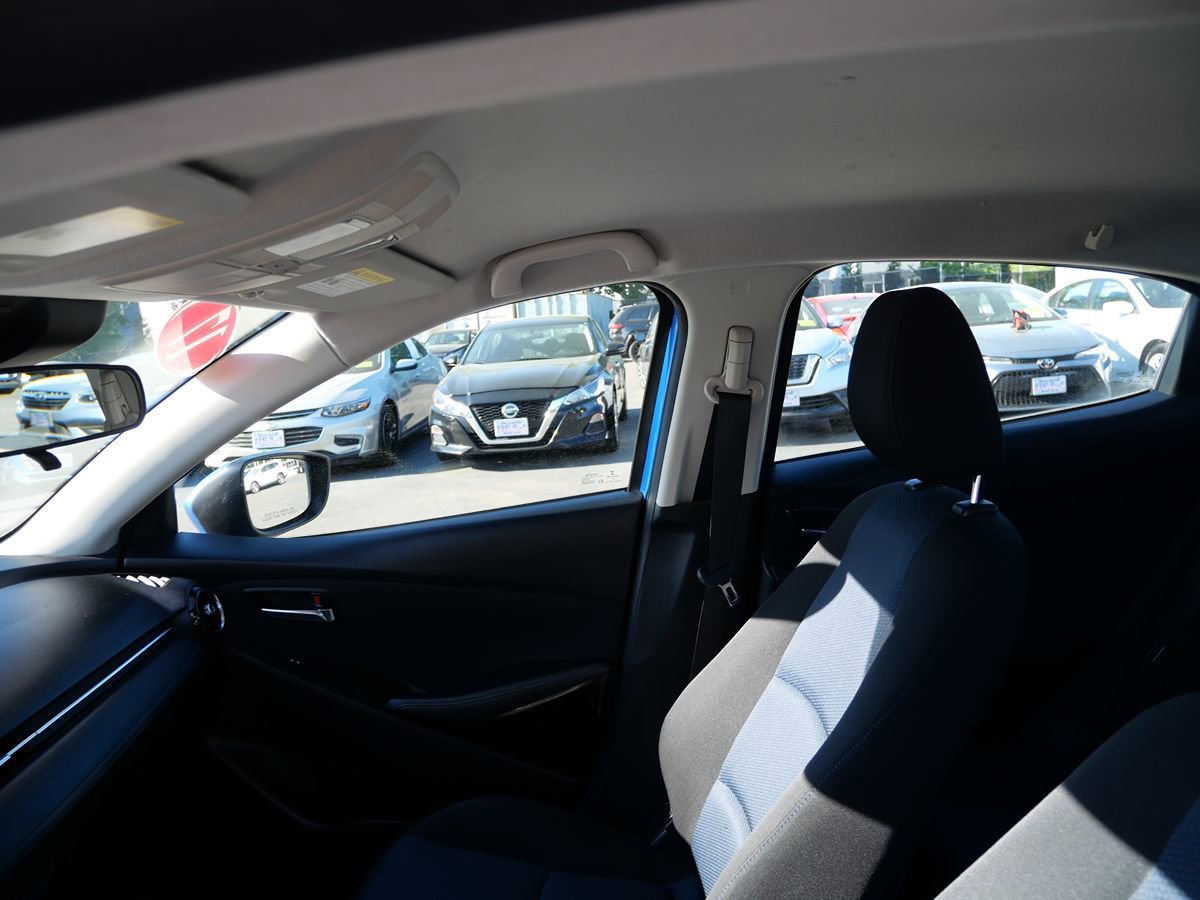 Used 2017 Toyota Yaris iA FWD image 11