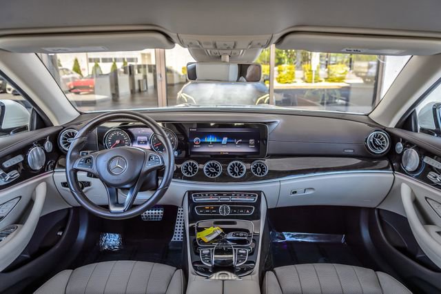 Used 2018 Mercedes-Benz E 400 Cabriolet image 3