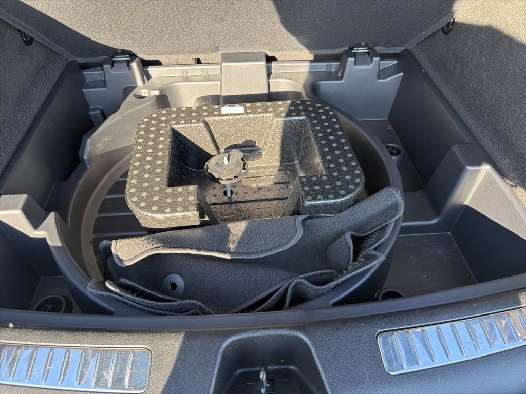 Used 2023 Cadillac XT4 Premium Luxury image 26