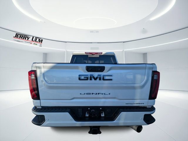 Used 2024 GMC Sierra 2500 Denali Ultimate image 3