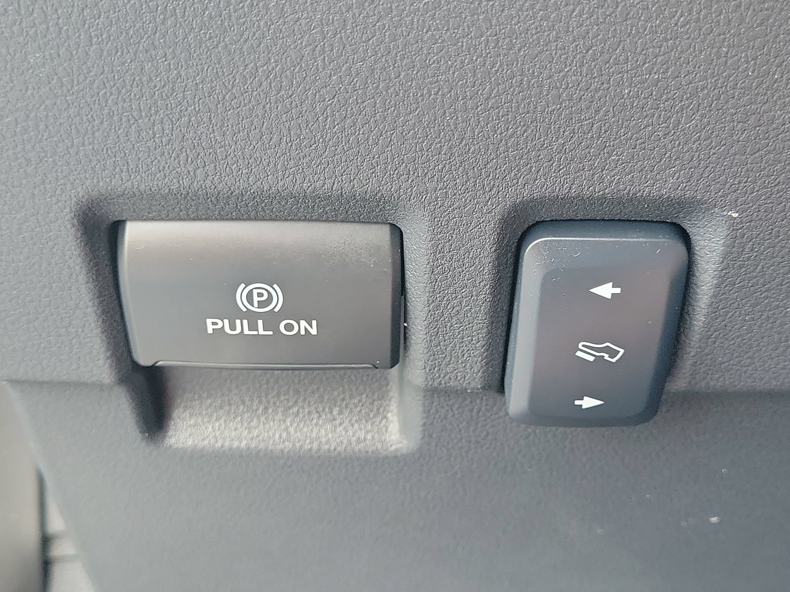 Certified 2024 Ford F250 Lariat AWD/4WD image 32