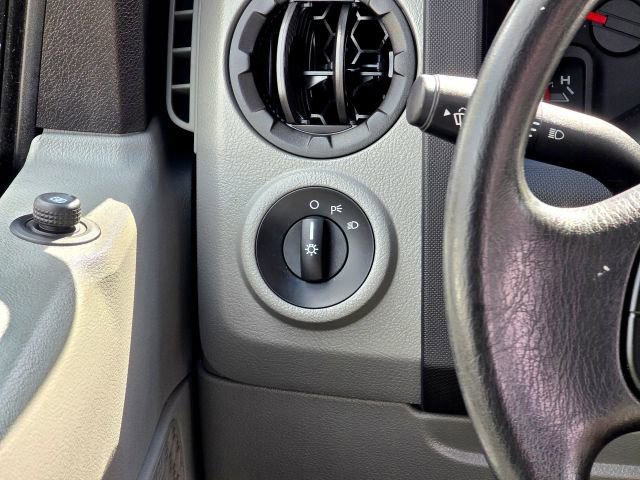 Used 2011 Ford E-350 and Econoline 350 XLT image 16