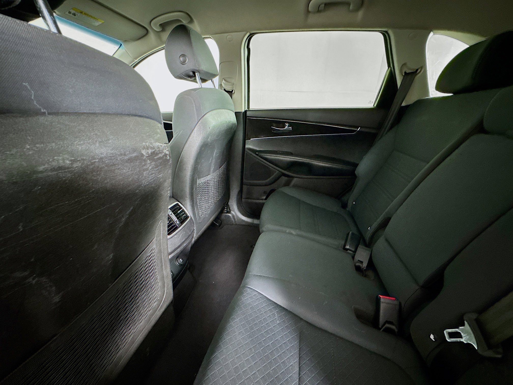 Used 2018 Kia Sorento LX image 23