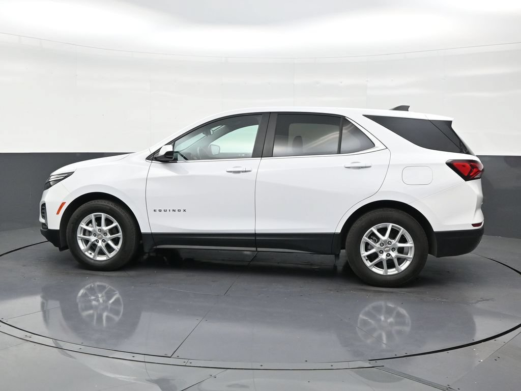 Used 2021 Chevrolet Equinox LT FWD image 2