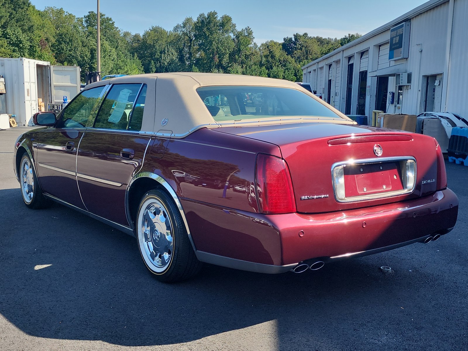Used 2002 Cadillac De Ville w/ Comfort/Convenience Pkg FWD image 3
