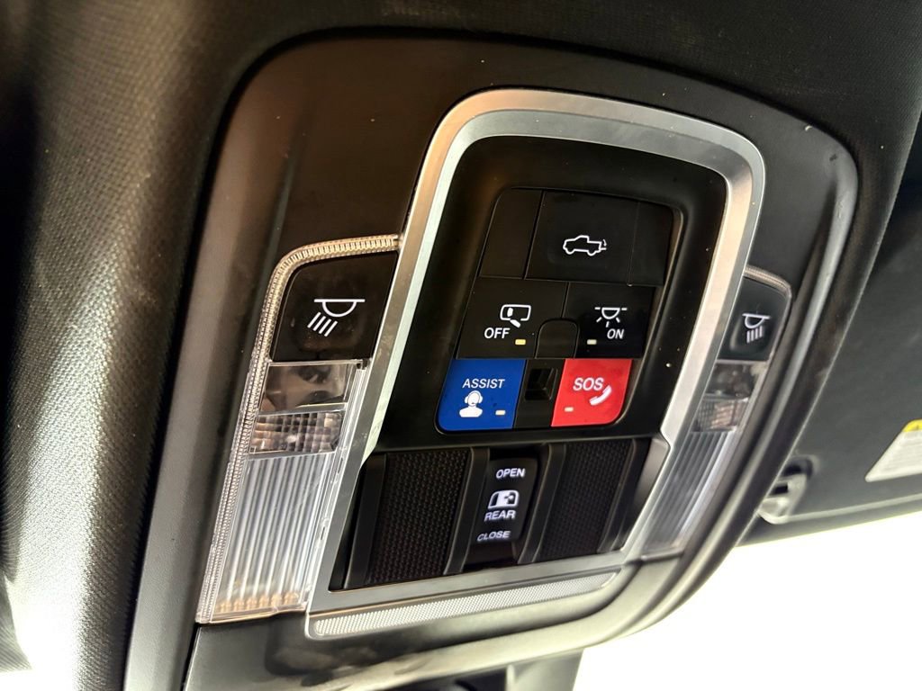 Used 2022 RAM 1500 Laramie w/ Sport Appearance Package AWD/4WD image 36