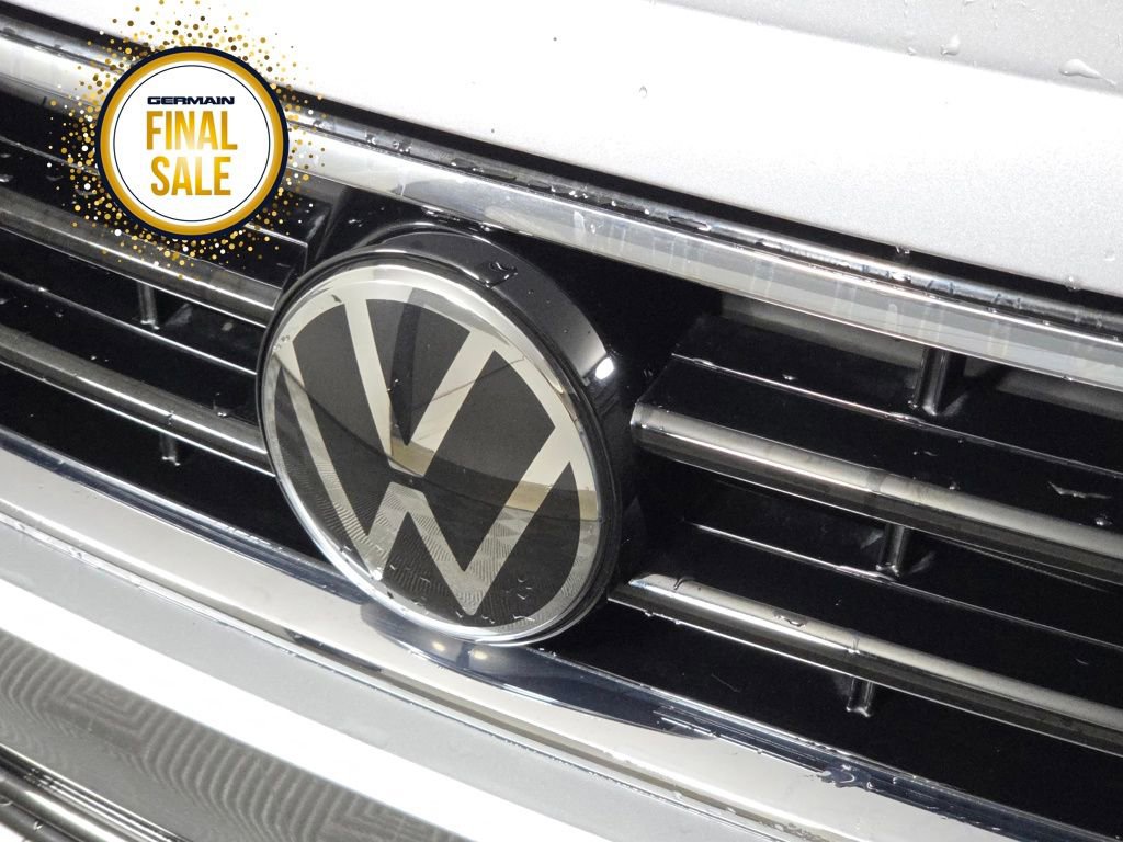 Used 2024 Volkswagen Tiguan SE R-Line image 11