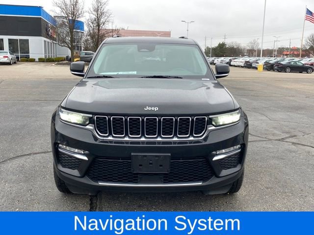 Used 2023 Jeep Grand Cherokee Limited image 2