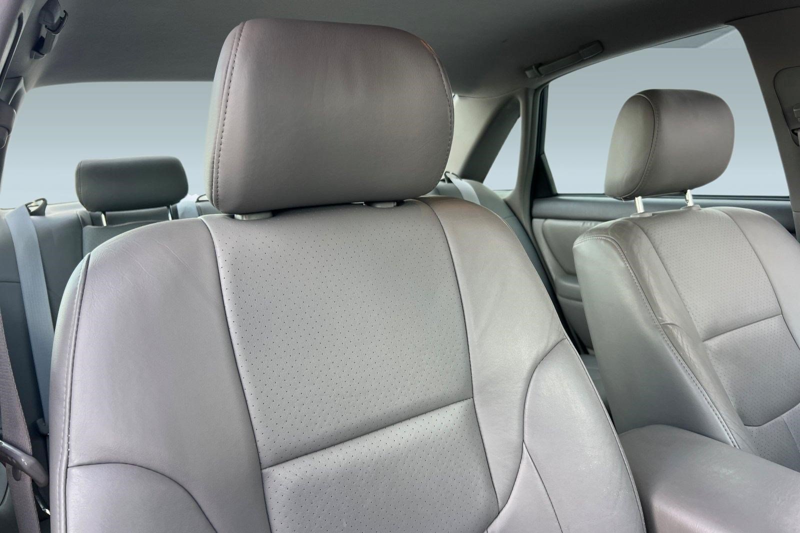 Used 2003 Toyota Avalon XL FWD image 31