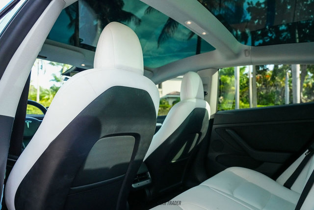 Used 2022 Tesla Model 3 Performance image 31